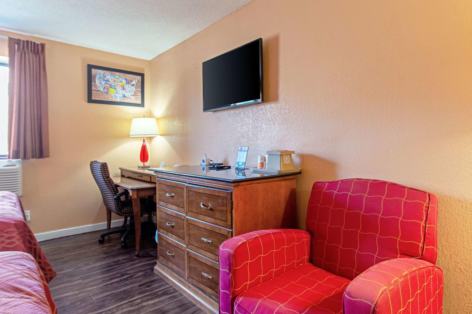 Econo Lodge Utica Dış mekan fotoğraf