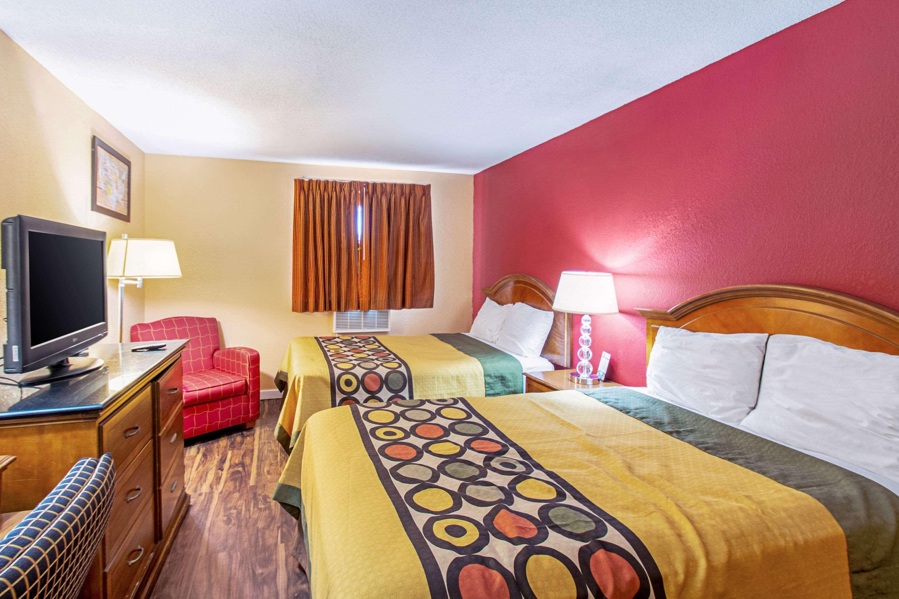 Econo Lodge Utica Dış mekan fotoğraf