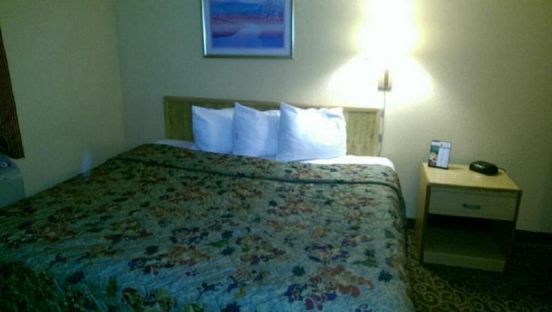 Econo Lodge Utica Dış mekan fotoğraf